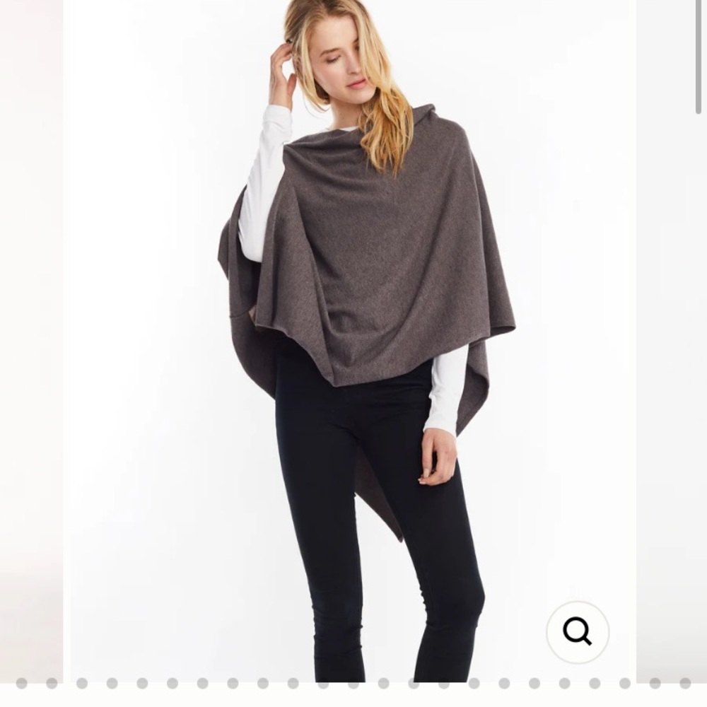 NWT - Charcoal Triangle Poncho